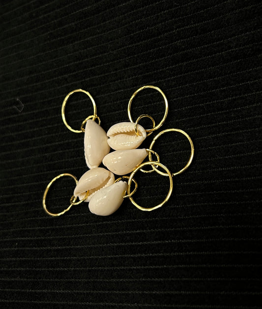 Cowries with Golden Ring for Braids (Fake) Hair Accessories